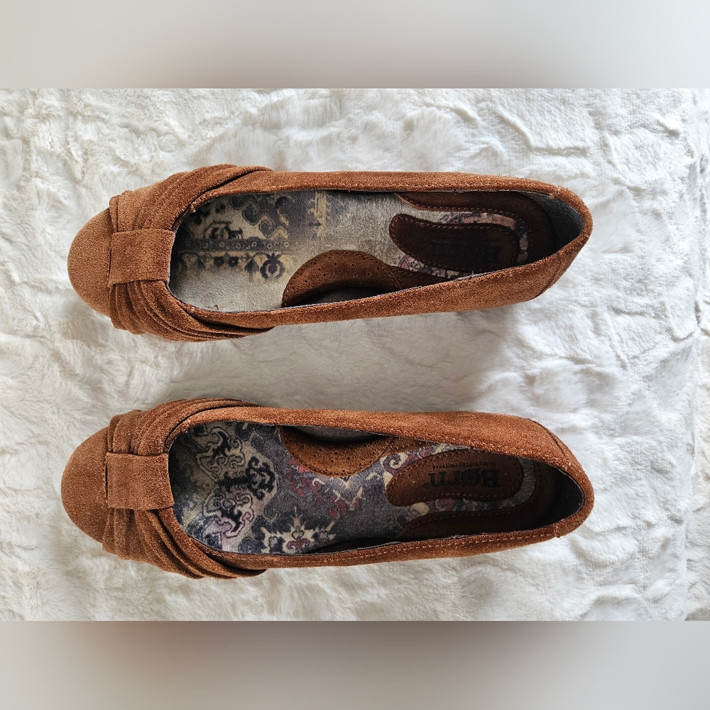 BORN flats, chocolate brown suede upper, Size 7.5, only worn once